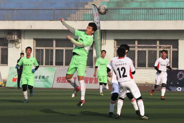 阿夫迪亚谈球队新赛季期待：外界关注是一种幸福的负担